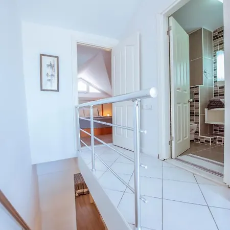 Marina House Apart With Sea View Lejlighed *